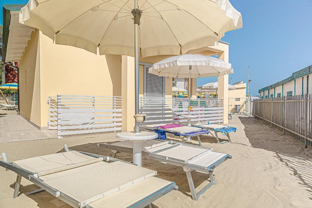 Hotel Royal Inn San Mauro Mare Екстер'єр фото