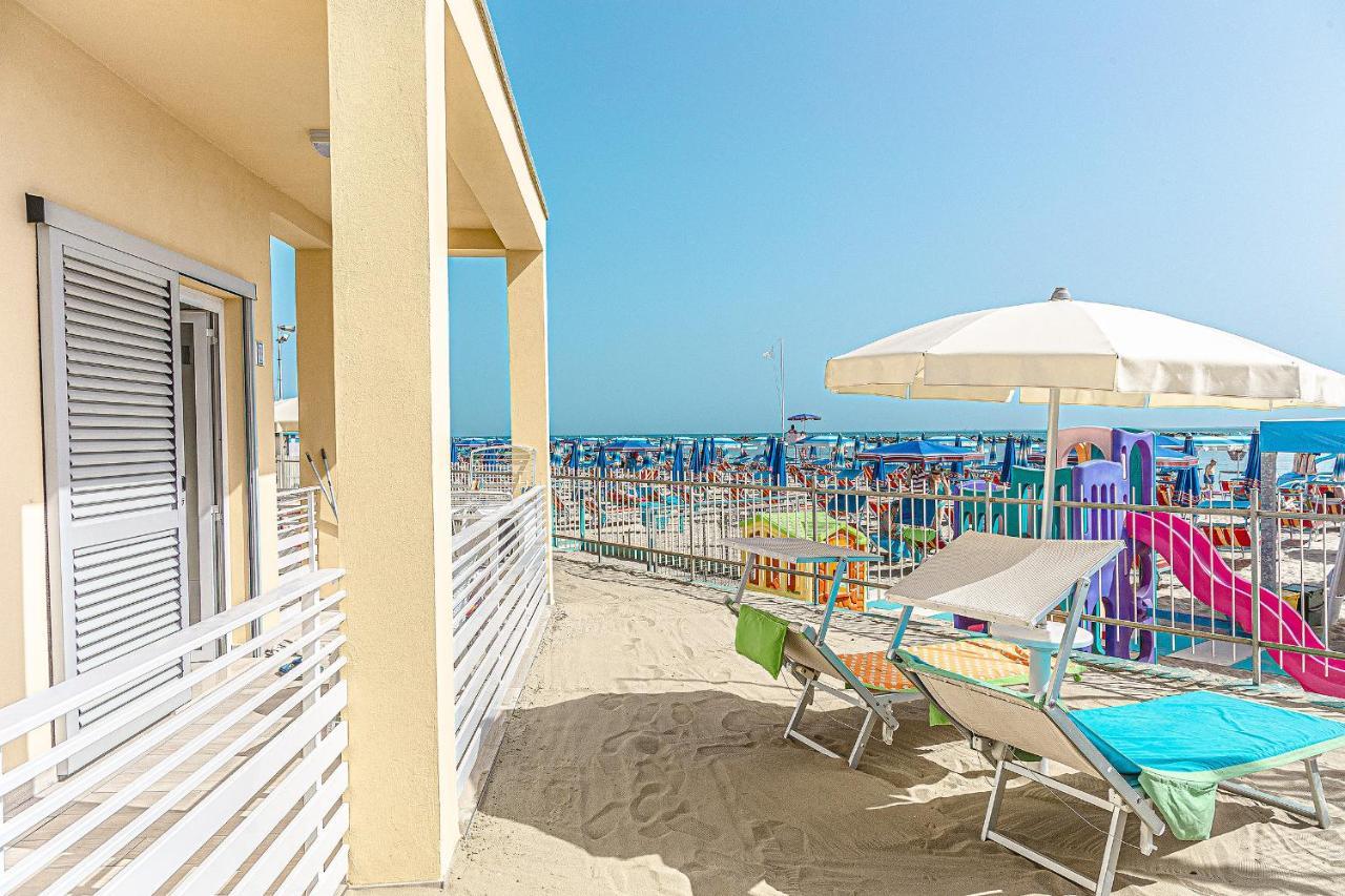 Hotel Royal Inn San Mauro Mare Екстер'єр фото